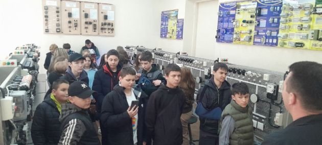 �STEM-PROFI�: ²� ��ů � �� �����Ѳ�